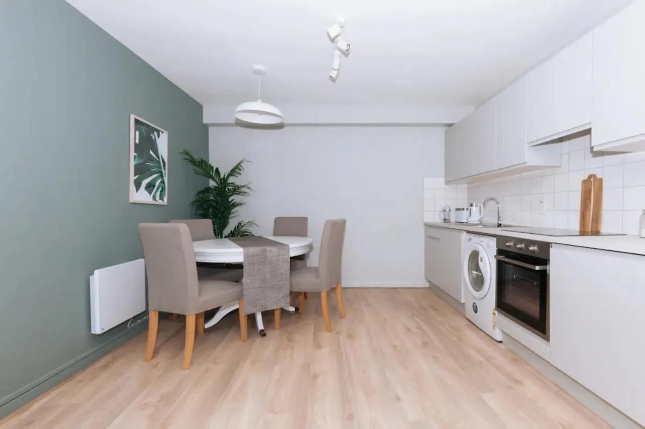 Relaxing 1Bd Flat With A Roof Terrace - Portobello Apartment Dublin