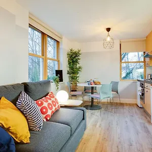 Griffith Halls Of Appartement